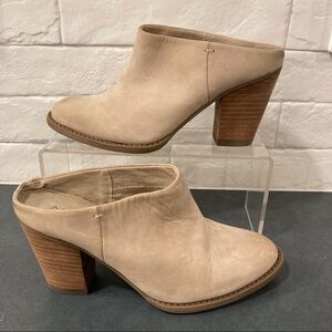 Aldo sz 6 light tan leather heeled mules